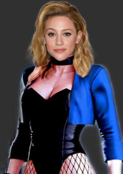 Lili Reinhart photo