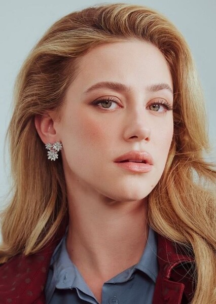 Lili Reinhart