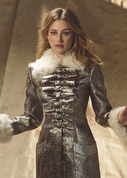 Lili Reinhart photo