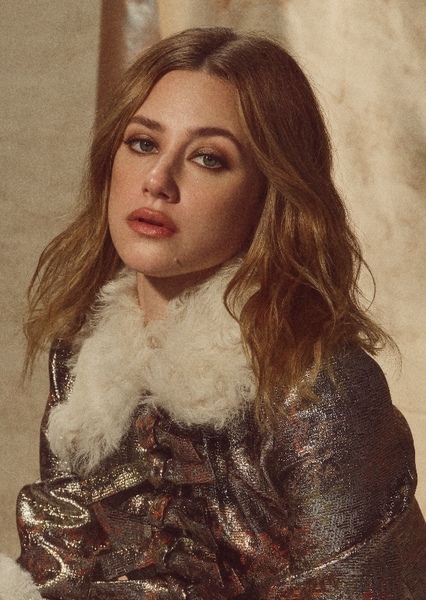 Lili Reinhart