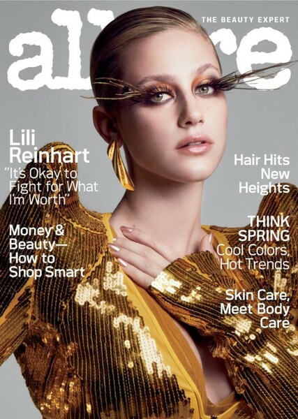 Lili Reinhart photo