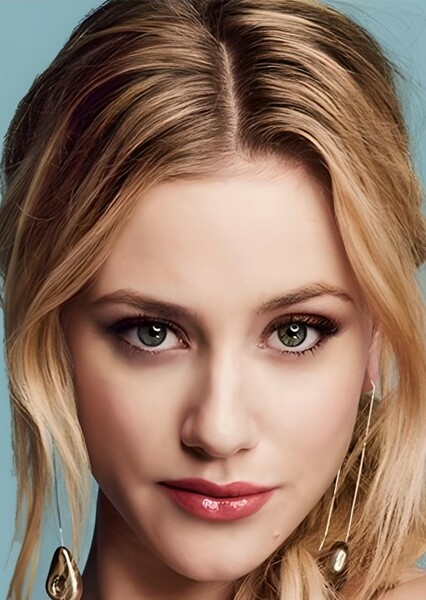 Lili Reinhart photo