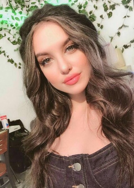 Lilimar Hernandez photo