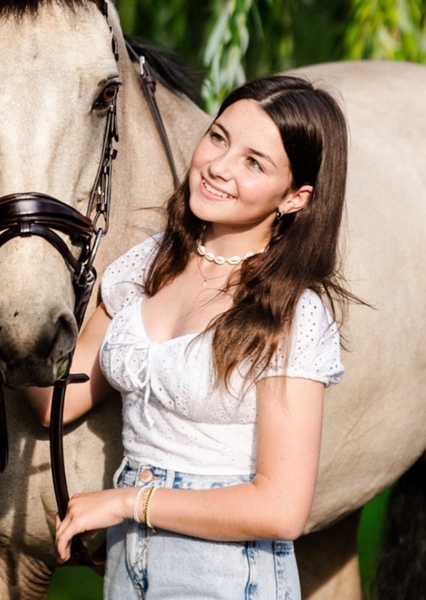 Lilly Aspell as Biana Vacker in Keeper Of The Lost Cities Movie Cast