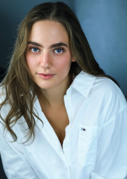 Lilly Cooper photo