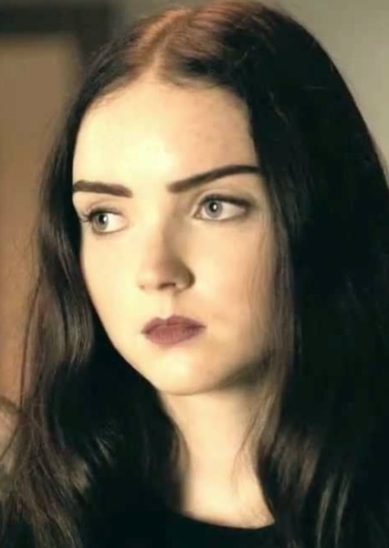 Lily Cole photo