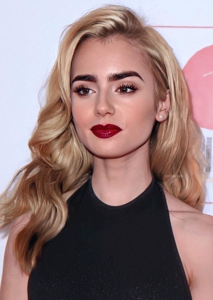 Lily Collins photo