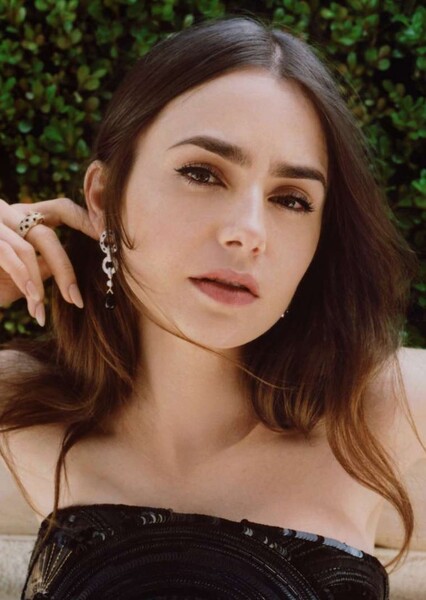 Lily Collins photo