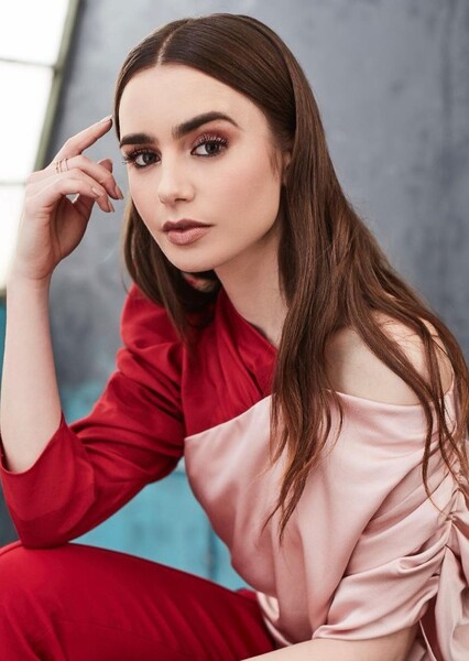 Lily Collins photo