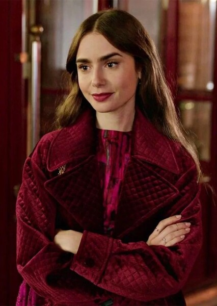 Lily Collins photo