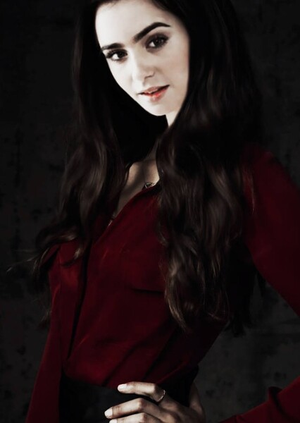Lily Collins photo