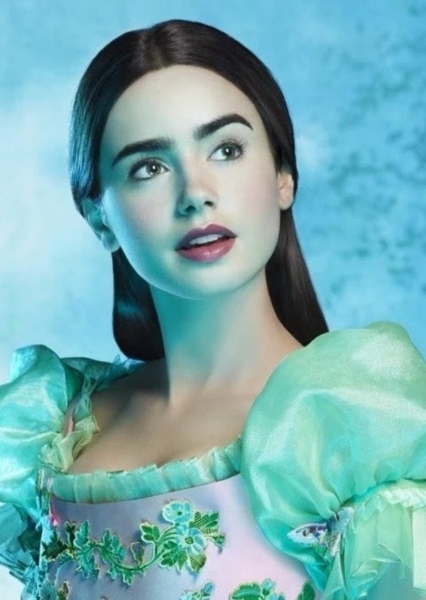 Lily Collins photo