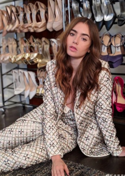 Lily Collins photo