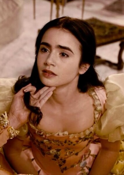 Lily Collins photo