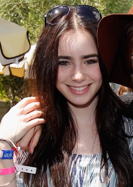 Lily Collins