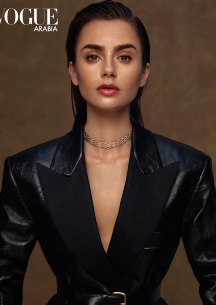 Lily Collins photo