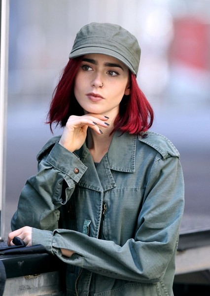 Lily Collins photo
