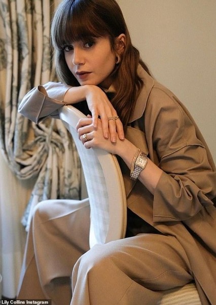 Lily Collins photo