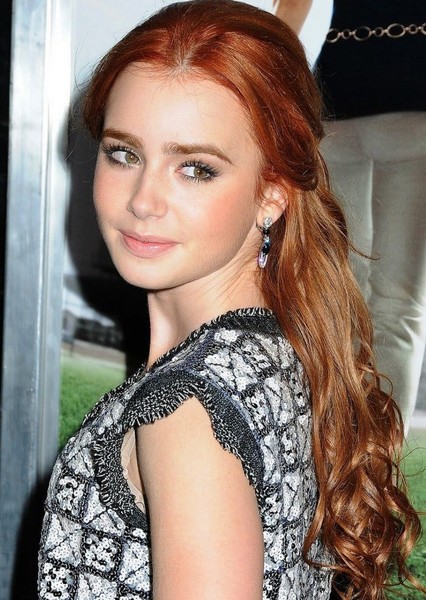 Lily Collins photo