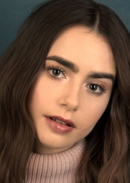 Lily Collins photo