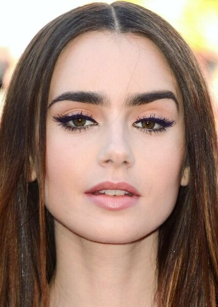 Lily Collins photo