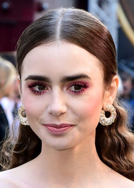 Lily Collins