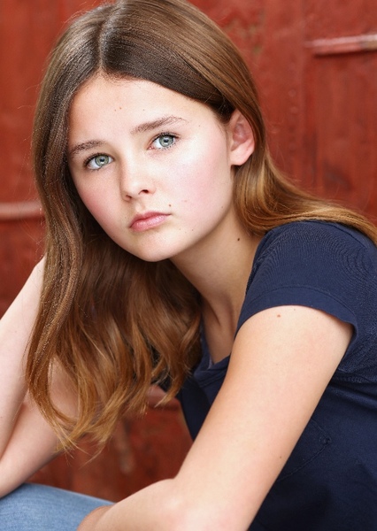 Lily Fisher photo
