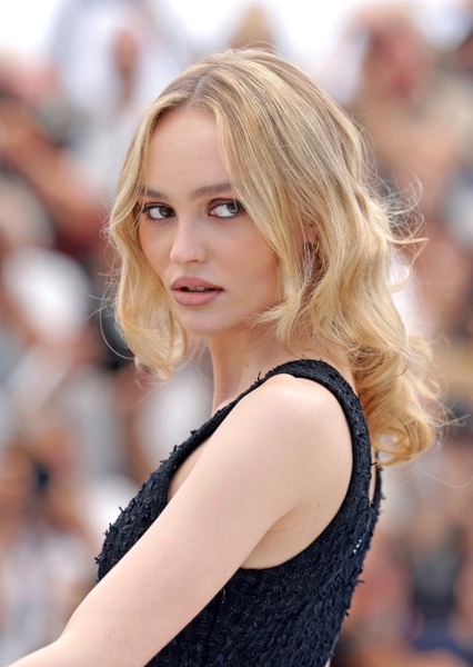 Lily-Rose Depp photo