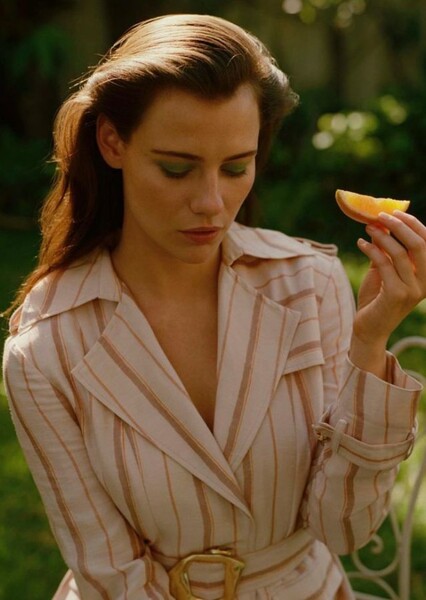 Lily Sullivan photo