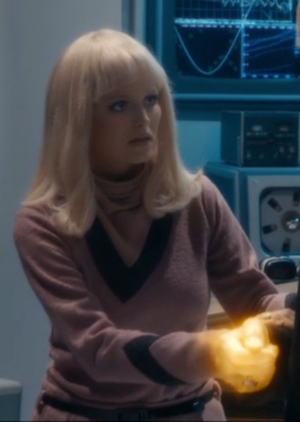 Lily Travers photo
