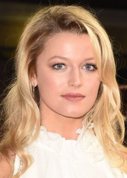 Lily Travers photo