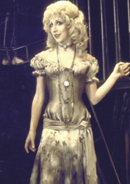 Lin Shaye photo