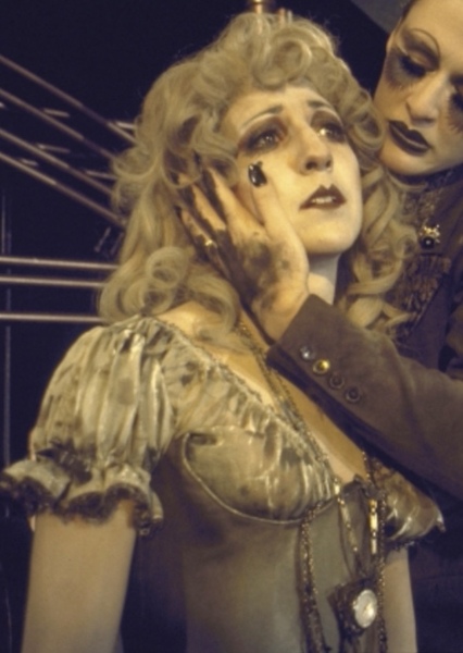 Lin Shaye photo
