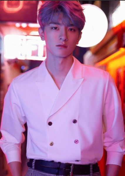 Lin Yi photo
