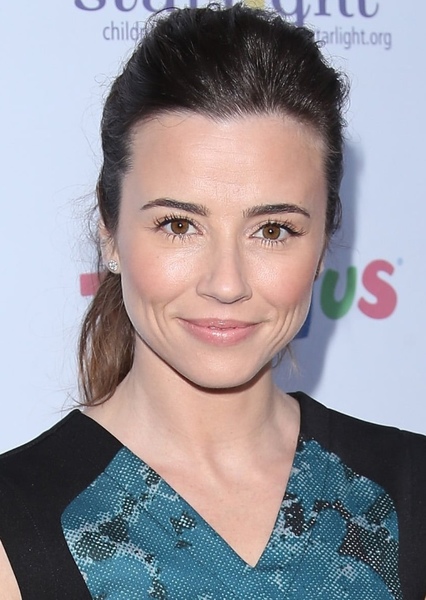 Linda Cardellini photo