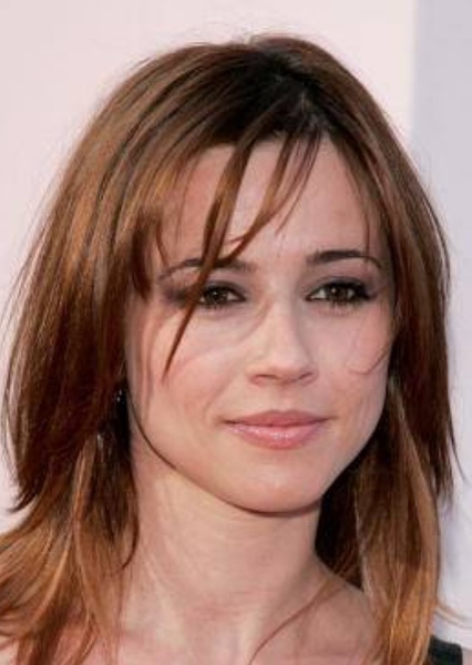 Linda Cardellini photo