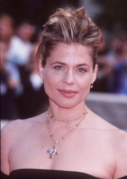 Linda Hamilton photo