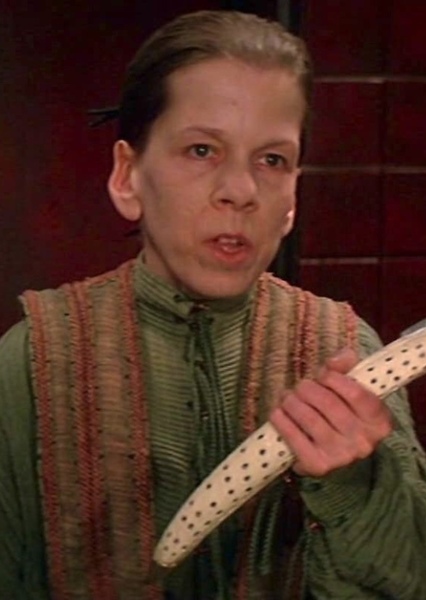 Linda Hunt photo