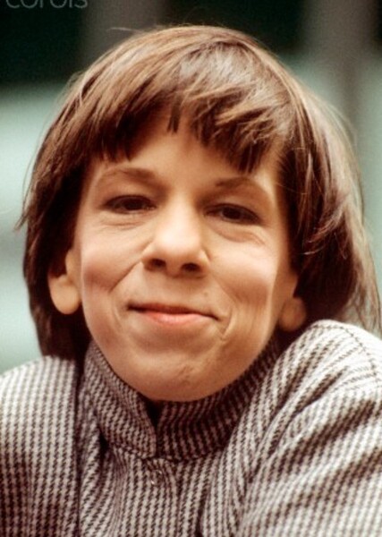 Linda Hunt