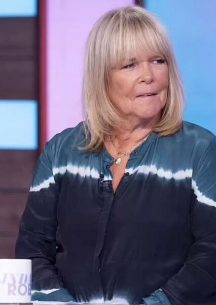 Linda Robson photo