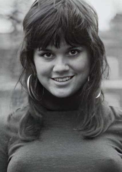 Linda Ronstadt photo
