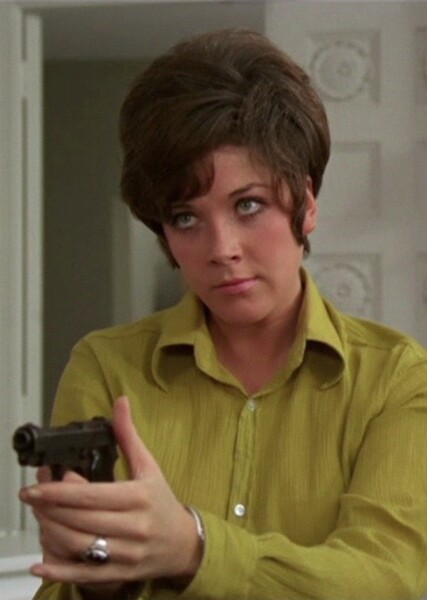Linda Thorson photo