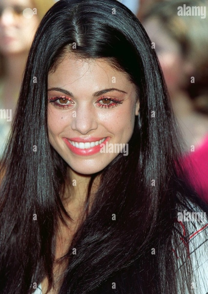 Lindsay Hartley photo