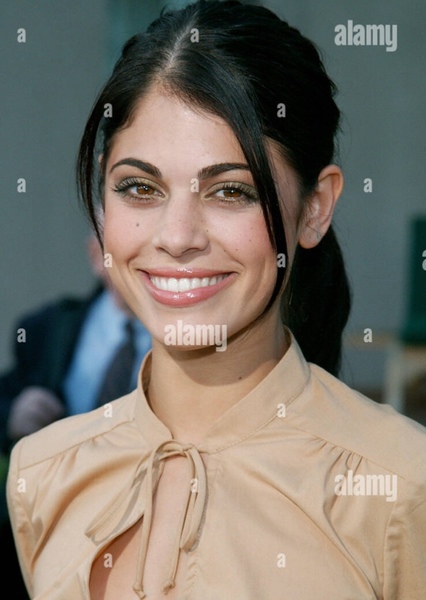 Lindsay Hartley photo