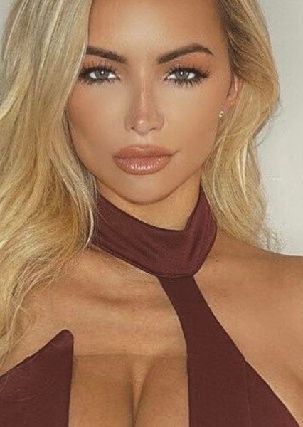 Lindsey Pelas photo