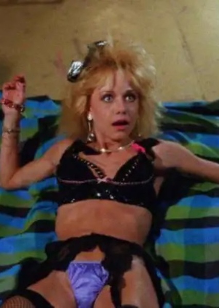 Linnea Quigley photo