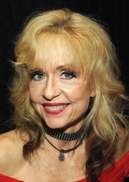 Linnea Quigley photo