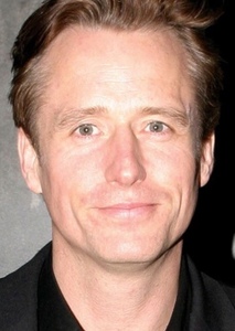 Linus Roache