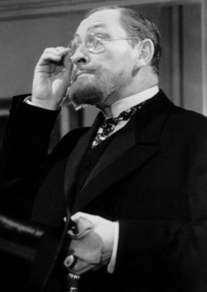Lionel Atwill photo