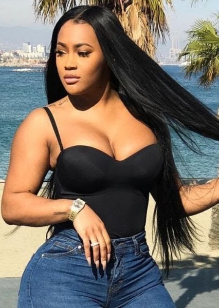 Lira Mercer photo